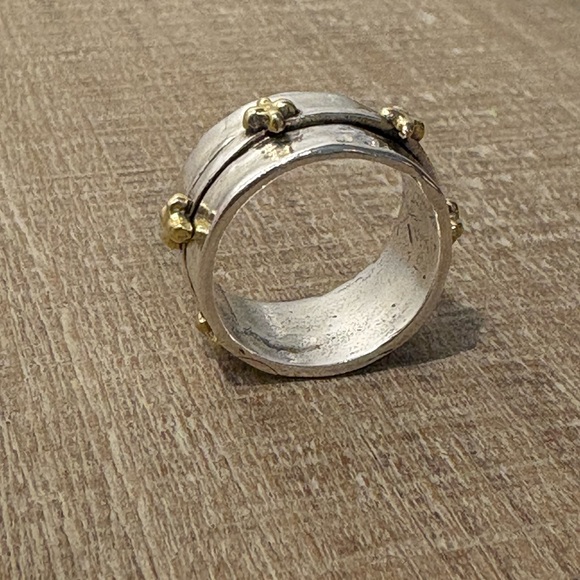 Waxing Poetic
Faith Spinner Ring, sz 8 - Picture 5 of 10